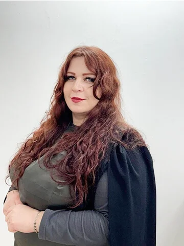 Замятина Оксана Владимировна — генеральный директор Федерального экспертного центра защиты заемщиков «Долг Эксперт»